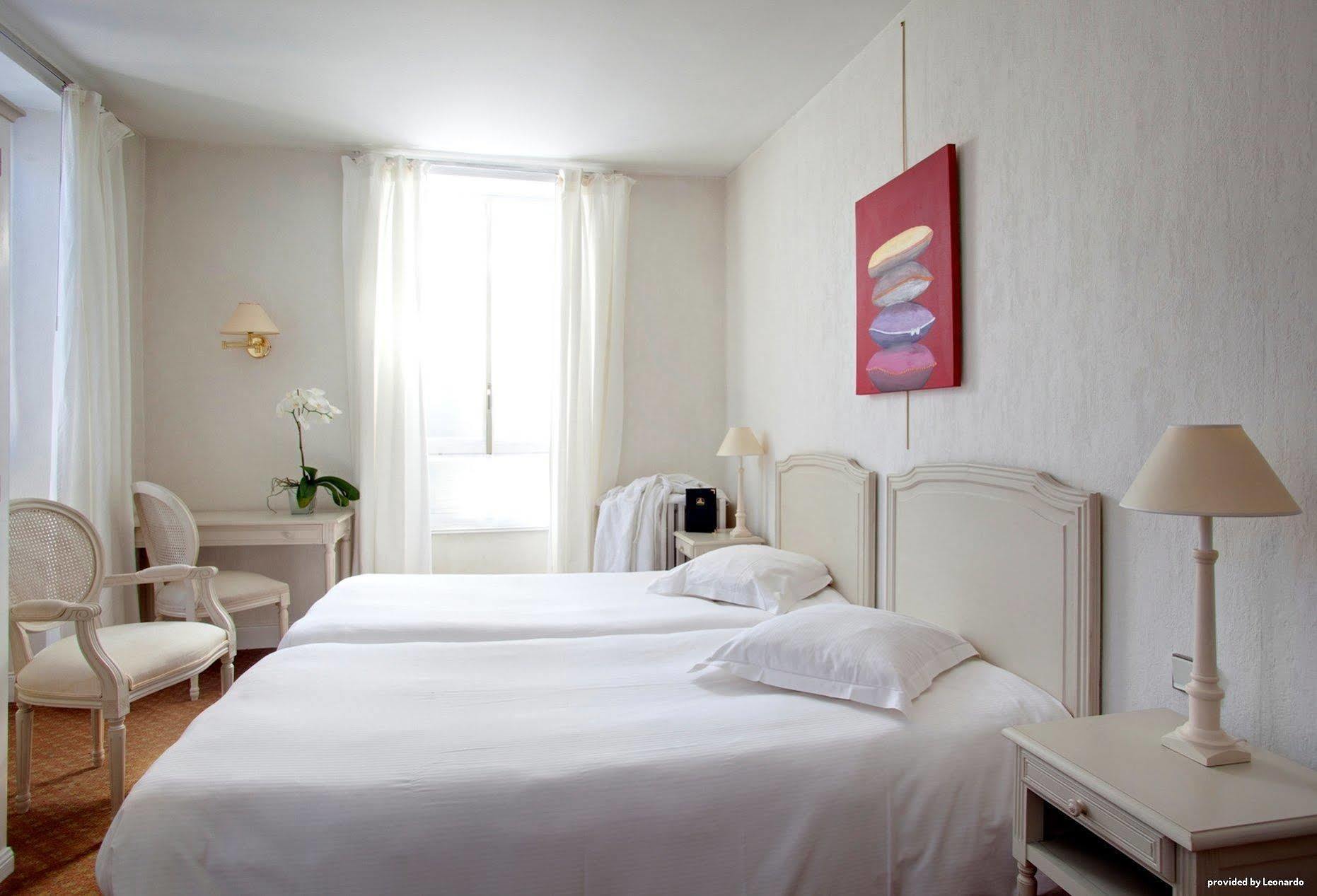 Best Western Grand Hotel De Bordeaux Aurillac Oda fotoğraf